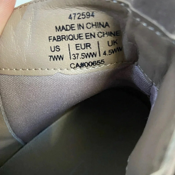 Ecco ankle  suede tan 1” heel boots sz 7WW - Picture 8 of 10